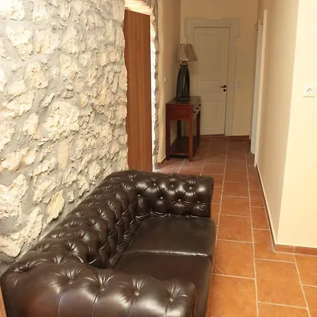 Luxury Stone בית נופש פיסקרדו